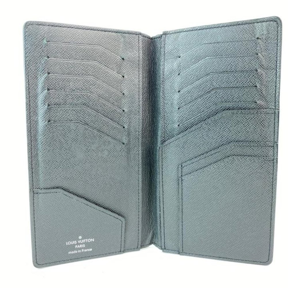 Louis Vuitton Charcoal Black Glacier Taiga Leather